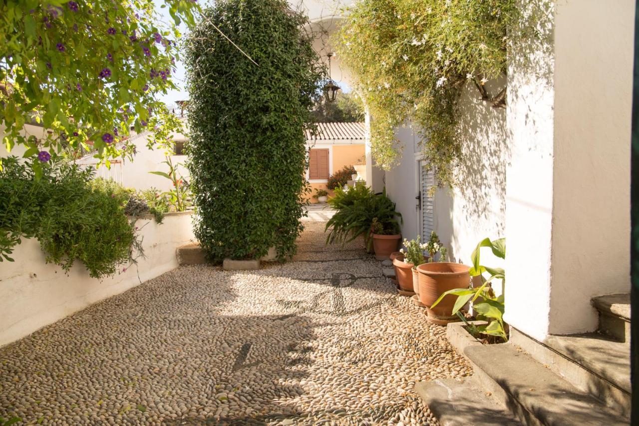 1861 Mansion Spetses Villa Eksteriør billede